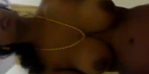 Hot & Smart South Indian Aunty Show herself to her Partner