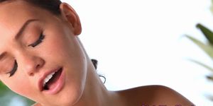 TWISTYS - Dyke Nicole Aniston loves licking clit (Mia Malkova)