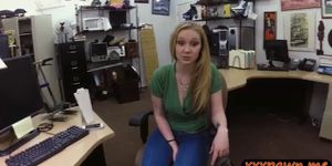 Pawn guy offered cash to sexy blonde babe for a hard sex