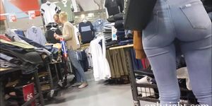 candid tight jeans ass