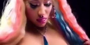 Nicki Minaj boobs bounce TROLLZ