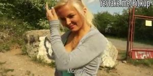 Amateur blonde takes money then blowjob and analized outdoor