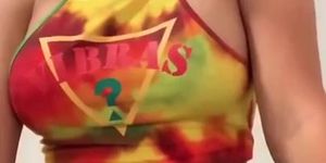 Twerk (Morena Toledo, Agostina Bell) - TNAFlix.com