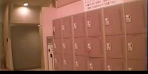 Voyeur Japanese teens in the locker room part5