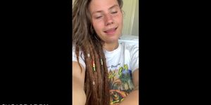Dreadhead with huge tits & big ass wants a sugardaddy for traveling. HOT! (Indica Flower)