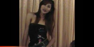 LADYBOY PLAYER - Asian ladyboy lifts her miniskirt and enjoys ass fingering