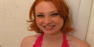 red head loves gagging