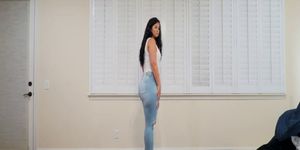 Sexy Latina shows off her big ass