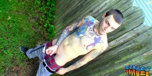 STRAIGHT NAKED THUGS - Kinky twinkie Blinx caresses his tool outdoors and cums