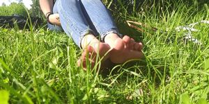 Feet and jeans tease in public