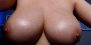 Hee_Youn Close-up boobs