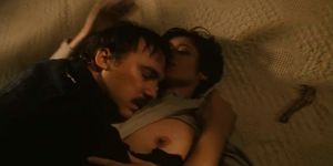 ПОИСК CELEBRITY HD - Сигурни Уивер в обнаженных и сексуальных сценах - Лучшее в HD (Sigourney Weaver)