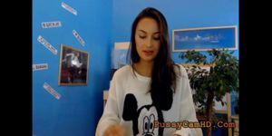 Fabulous Young Brunette On Webcam - Pussycamhd com