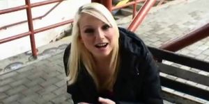 Amazing gorgeous girl sucking a big dick - video 10