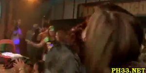 People are fucking allover the club - video 38