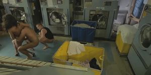 Melanie Memphis - Melanie Memphis Gets Fucked in a Laundry Mat