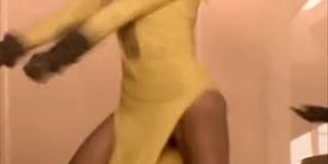 Beyonce - Run the World - Best Part - Slow-Motion Close-Ups - Awesome Pussy Slip!!!!!!!!!!!!!!