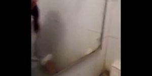 pinay   teen     bathroom - video 1