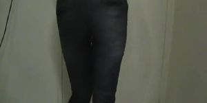 Thai Teen pee in Jeans! My Fetish