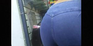 Candid ass girl in tight leggings (Riley Reid, Alex Blake)
