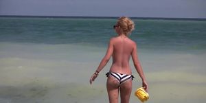 Big boobs bikini teens spycam beach voyeur
