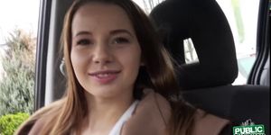 Damn horny babe Olivia Grace let dude fuck her for a free ride
