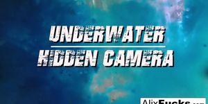 Underwater hidden camera lesbian fun with Alix and Jenna (Alix Lynx)