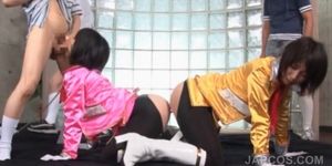 Japanese sex dolls blowing horny dicks in group sex (sweet sex)