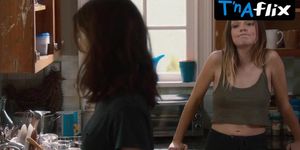 Emily Meade Sexy Scene  in The Leftovers
