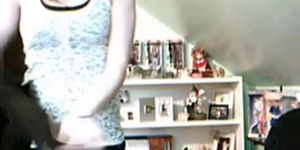 Amateur teen does quick strip for webcam - video 1