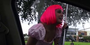 Cosplaying stranded babe gets drilled