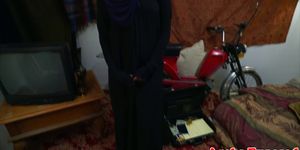 Hijab wearing arab blowing dick - video 1