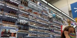 Why Are You in This Isle?  Candid 4k