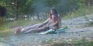 Порно видео Ебать на реке