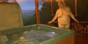 BBW Smokes and Gets Herself off in Hot Tub