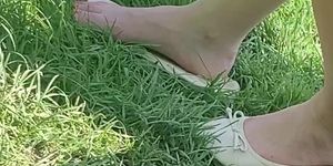 Candid feet flats barefoot shoeplay