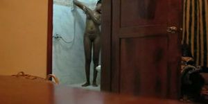 Black girlfriend showering on hidden cam