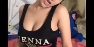 HOT PINAY SHOWING HER PANTY WHILE ON BIGO LIVE