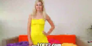 unbelievable blonde making dildo show