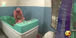 Bath prank