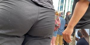 Candid 4k - Close-Up of Super Hot Blonde in 2x Too Small Jogger Pants