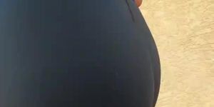 Bubble ass in black spandex jiggling!