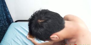 Twink asian amateur bareback doggystyle anal