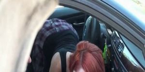 They Gets Caught Fucking In The Car