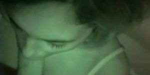 pareja nocturna masturbarse mamada y digitación en la oscuridad con visión nocturna