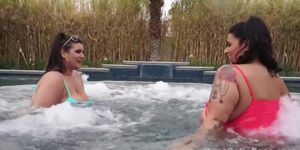 Butt@ and $0f1@ R0$3 having fun in the hot tub!!! (London Andrews, Sabella Monize, Sofia Rose, Duvy Inzunza)