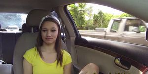 Stranded sweetie fucked for a ride