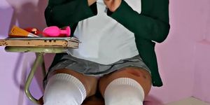 JOI en español , el mejor video para masturbarte COLEGIALA DE SECUNDARIA