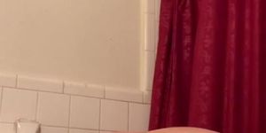 Redbone twerking before bathing