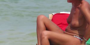 SPY BEACH - Topless Amateur MILFs - Voyeur Beach Close-Up